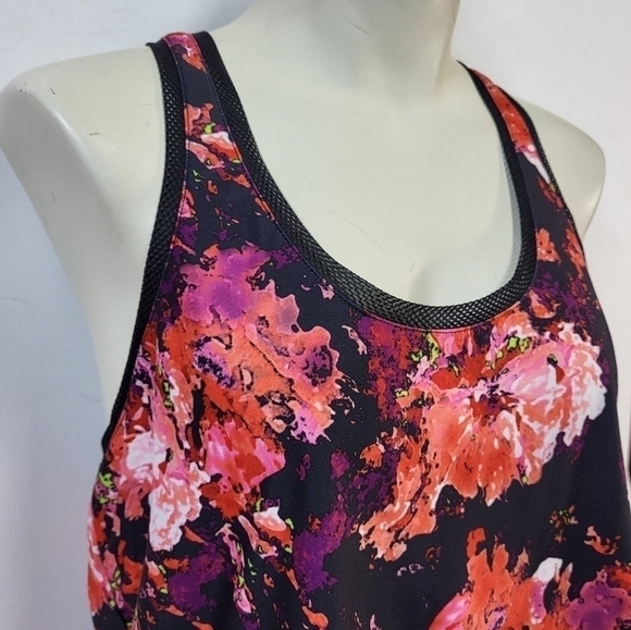 Fabletics Mesh & Floral Tank Top - Picture 4 of 8